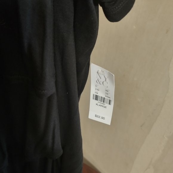 Black Ruffle Front Top - Picture 4 of 5